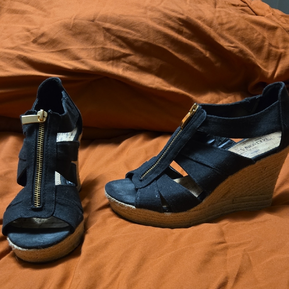 Merona Black and Tan Wedge Sandals